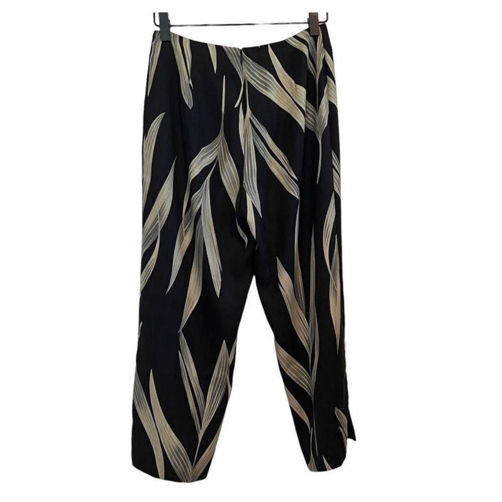 Tommy Bahama Women’s Size 4 Silk Leaf Print Cropped Pants